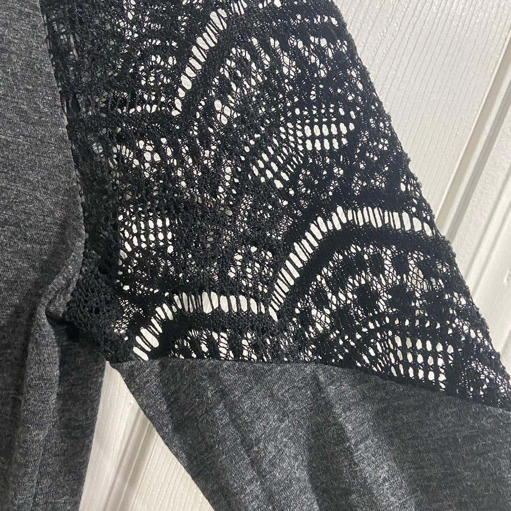Shirt - Picture 3 of 5